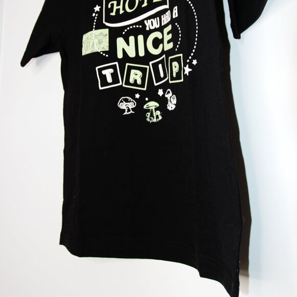 BNWT AW21 RAISED BY WOLVES NICE TRIP TSHIRT S - Picture 6 of 11